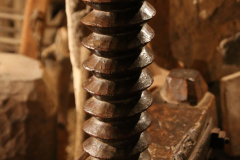 Hölzernes Gewinde von Weinpresse