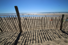 Holzlatten Zaun am Strand