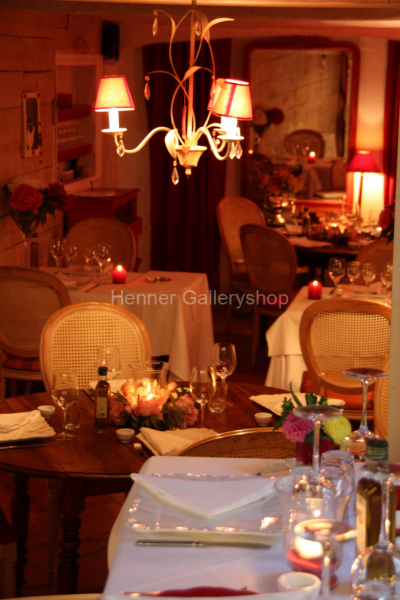 Gemütlicher Tisch im Restaurant