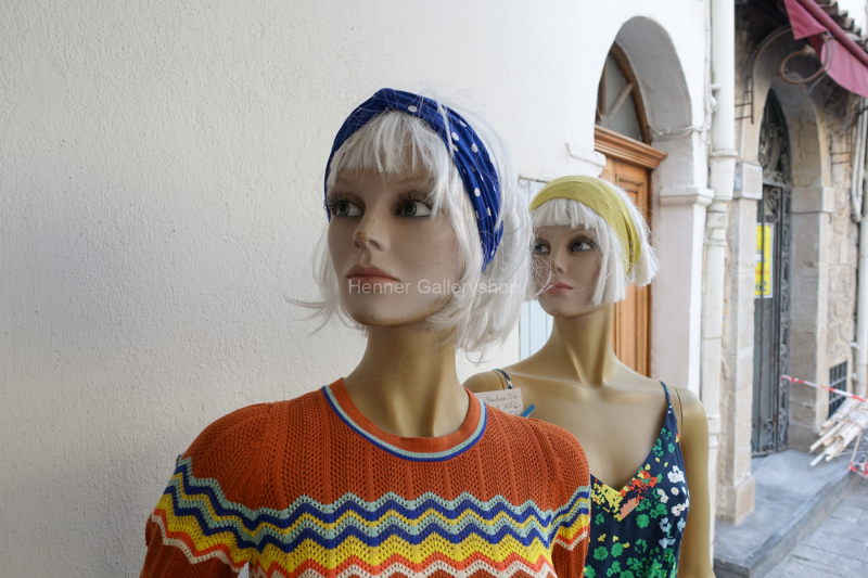 Figur, Weiblich mit Kopftuch