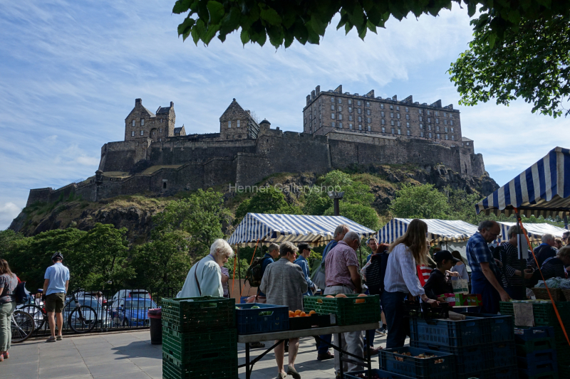 Edinburgh Schloss mit Marktständen
