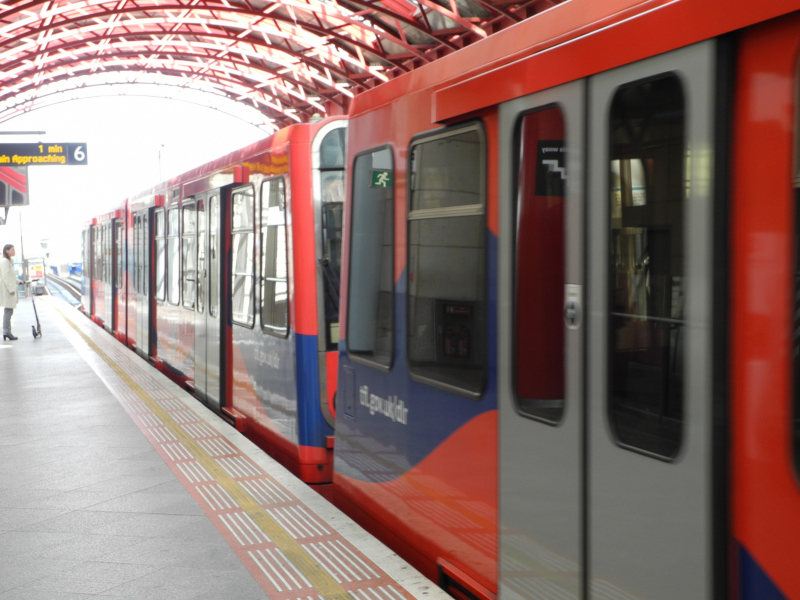 Metro London, Rote U-Bahn