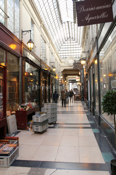 Einkaufsgallerie, Paris