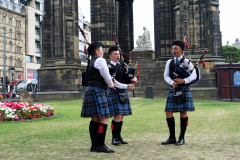 Edinburgh Dudelsackspieler in Tracht
